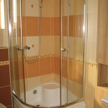 Boglarka Apartman *